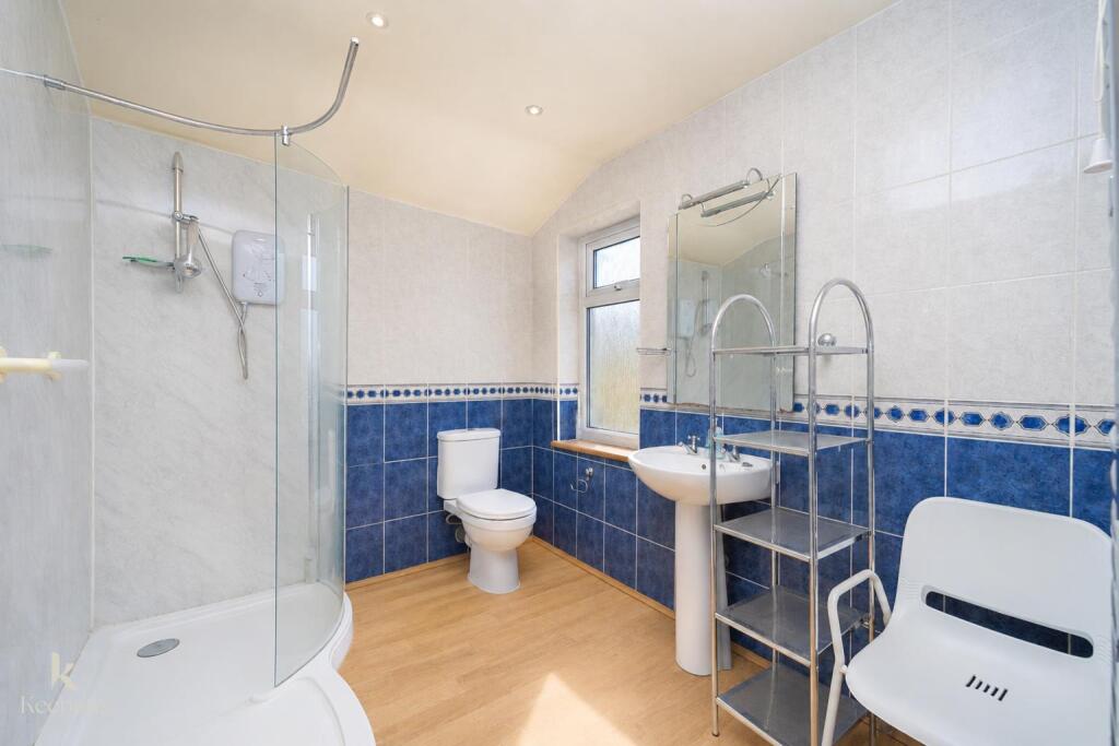 House in Pendle, Barnoldswick - More