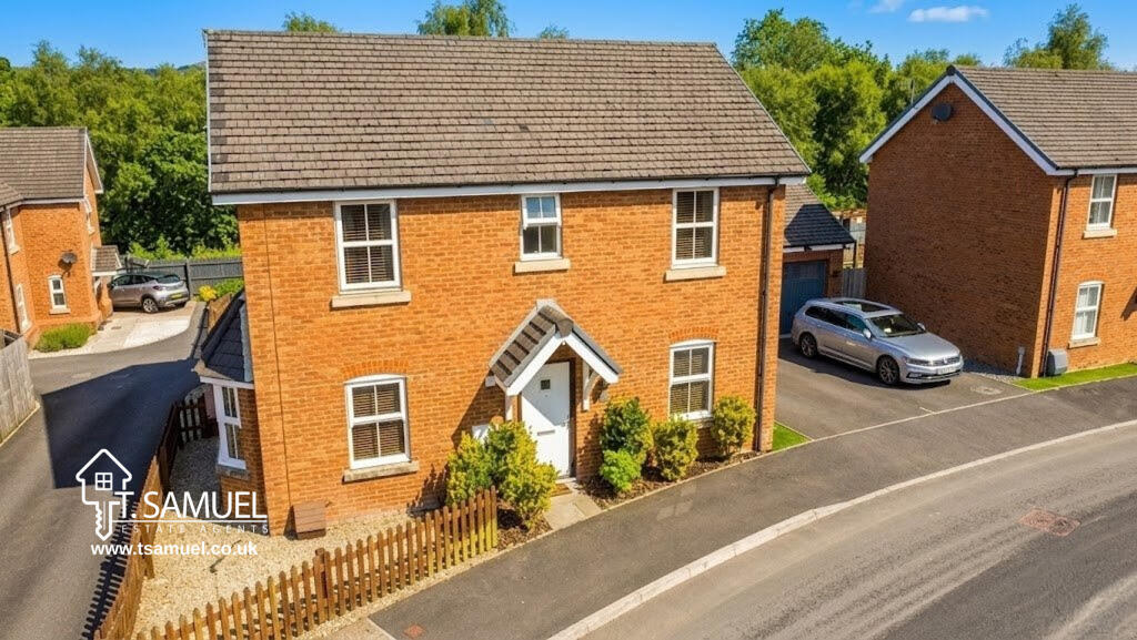 Main image of property: Tan Y Bryn Gardens, Llwydcoed, Aberdare, Rhondda Cynon Taf