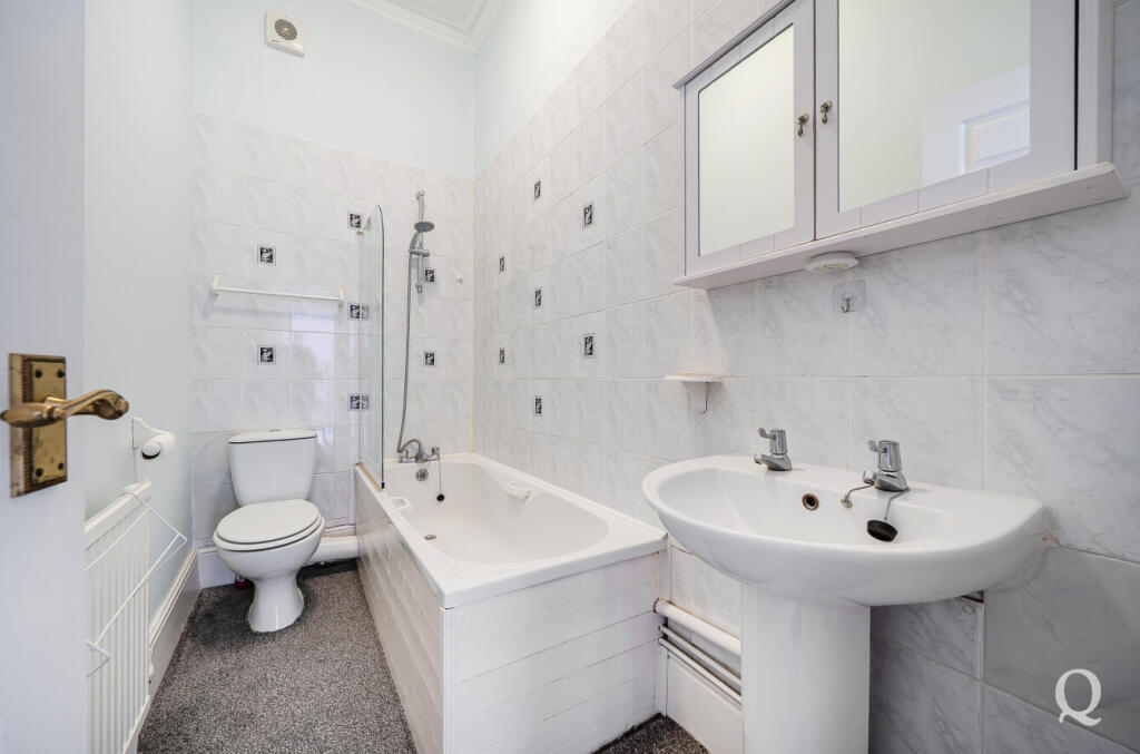 8 Whitehall Court, Bell Road, Sittingbourne, Kent, ME10 photo 4