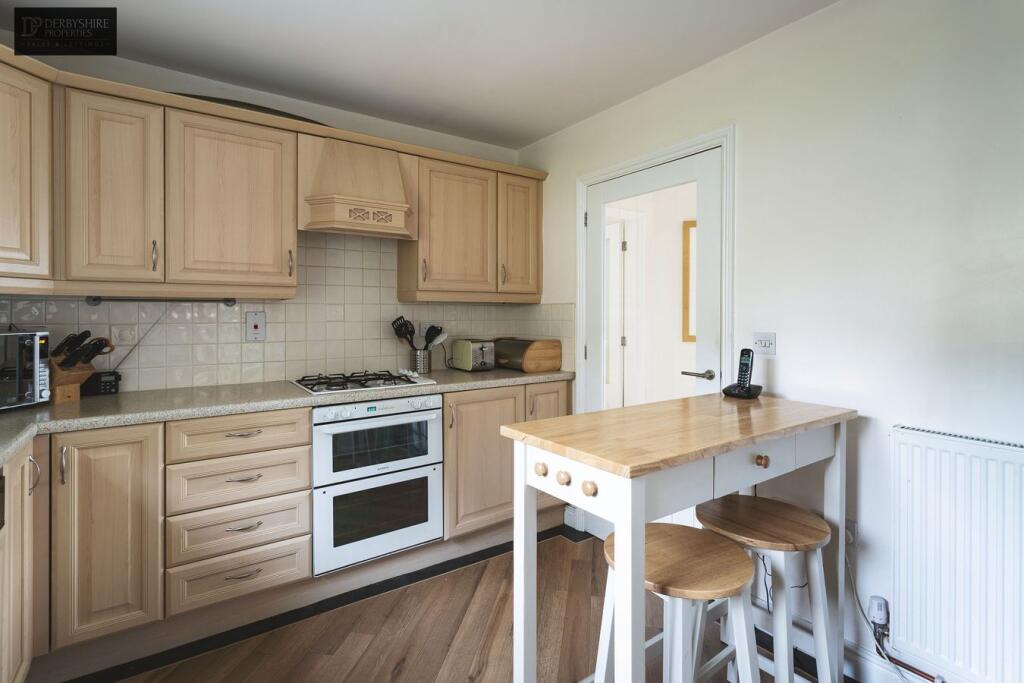 House in Bolsover, Tibshelf - More