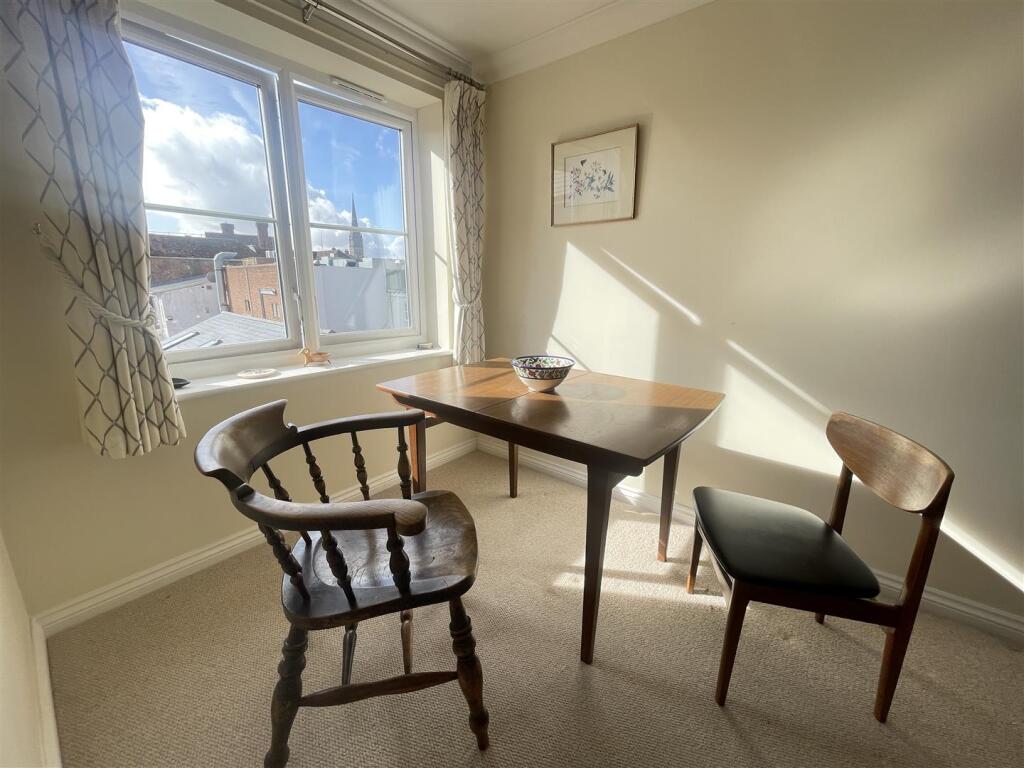 Apartment in Salisbury, Wyndham Park - View 4