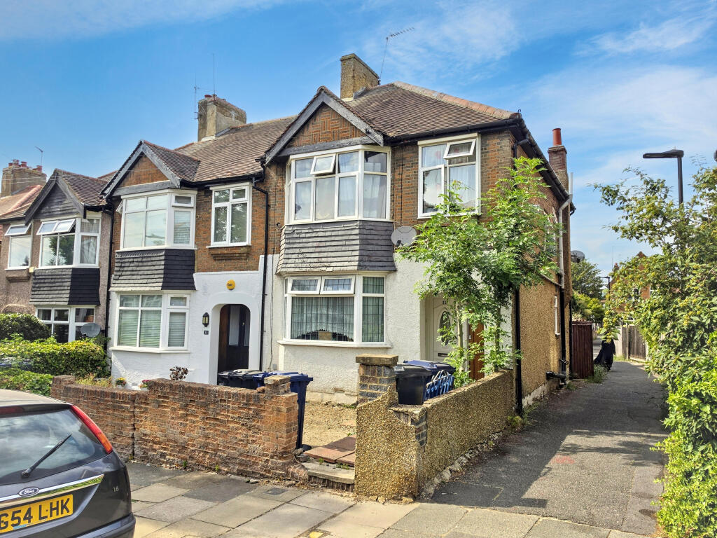 Main image of property: Mayfield Gardens, Hanwell, Ealing, W7