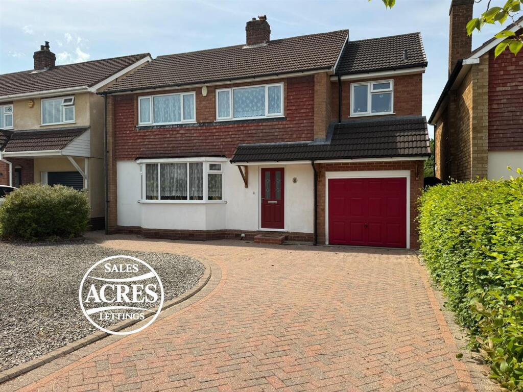 Main image of property: Streetly Crescent, Four Oaks, Sutton Coldfield