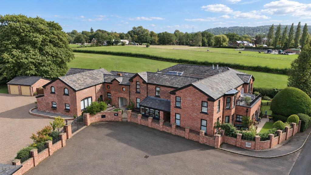 Main image of property: Merrymans Lane, Ivy House Merrymans Lane, SK9