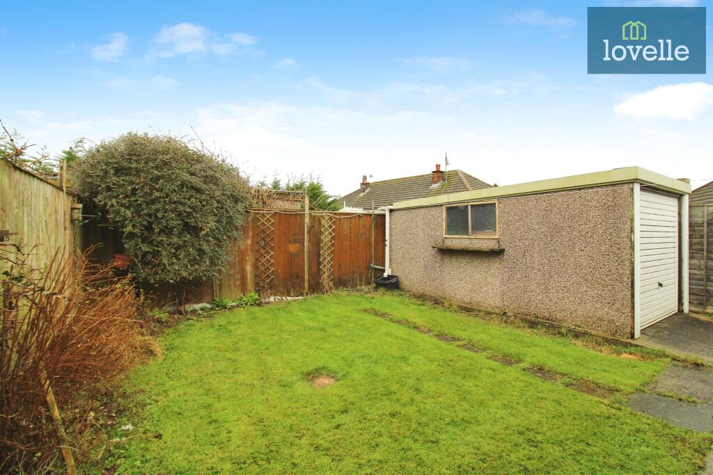 Coniston Avenue, Grimsby, DN33 photo 2