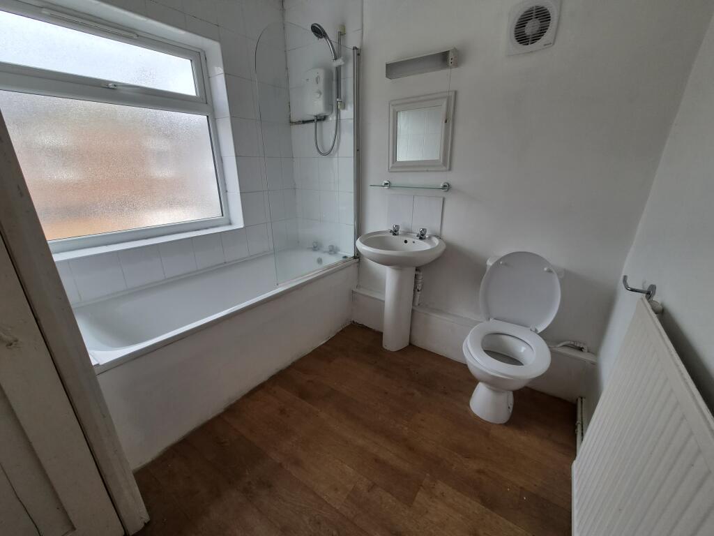 House in Nottingham - View 5