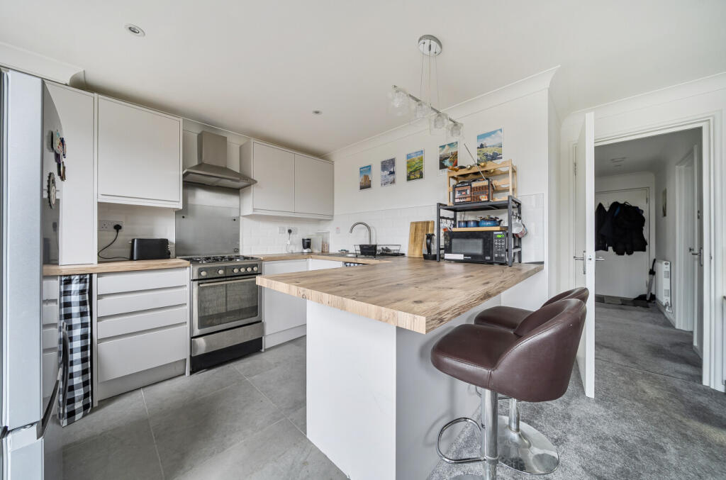 Apartment in London - View 3