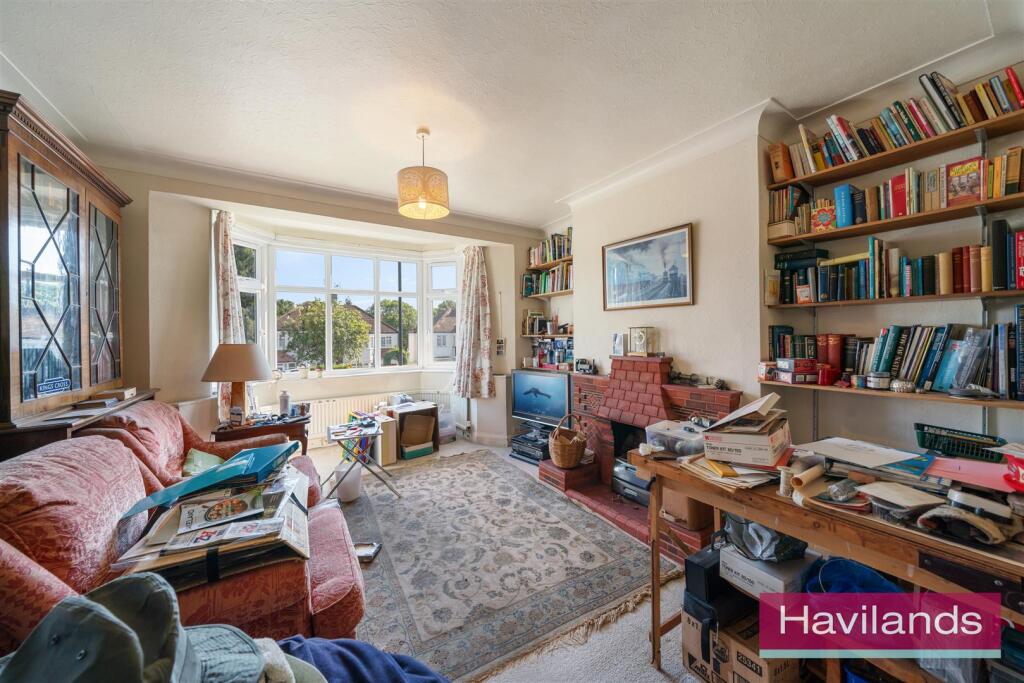 Hadley Way, Winchmore Hill, London photo 2