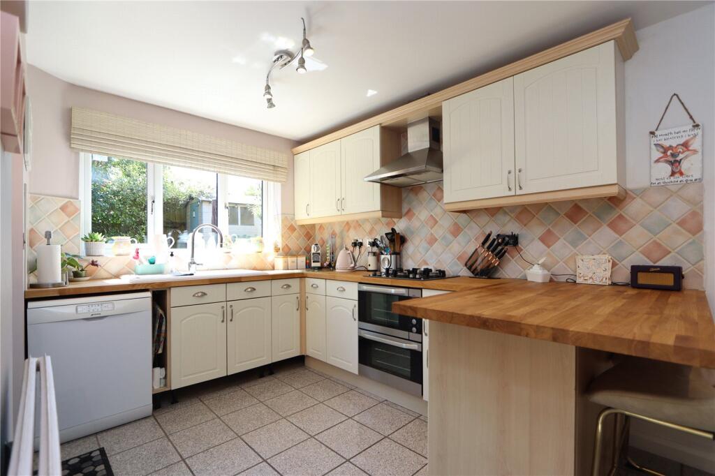 Downs Barn Boulevard, Downs Barn, MK14 photo 4