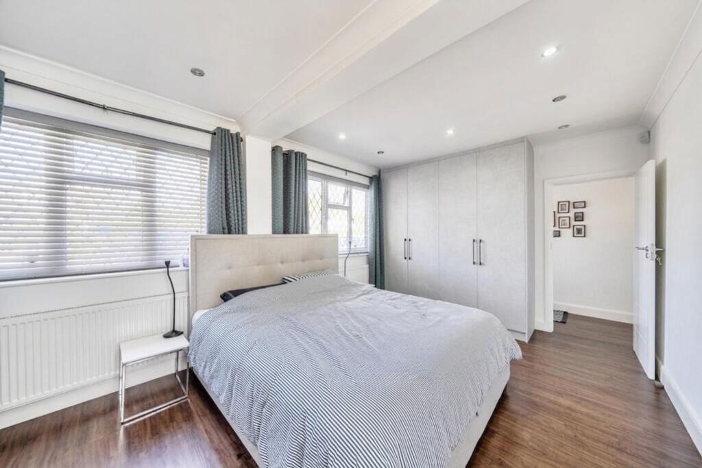 House in Harrow - View 4