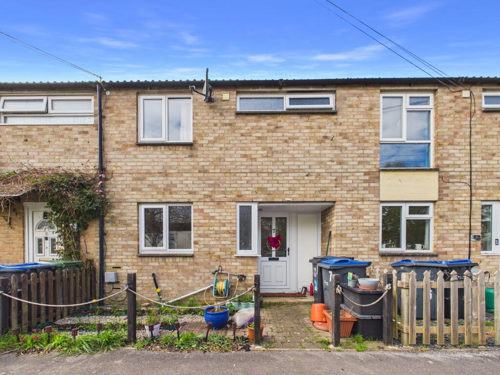 Main image of property: Page Close, Calne, SN11 8NT