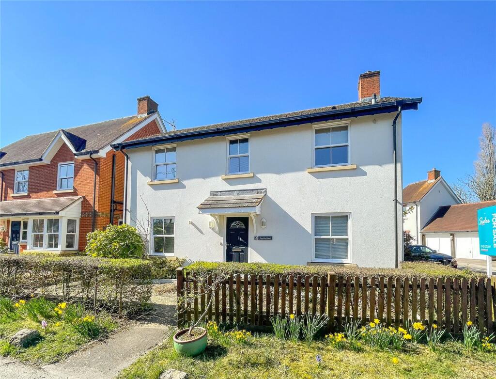 4-bed detached on West Road, Bransgore, Christchurch, Dorset, BH23, £650,000