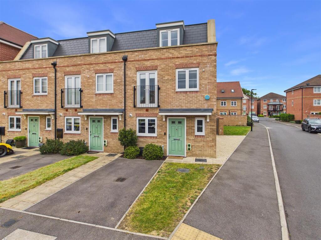 Main image of property: Keywood Drive, Hersham, Walton-On-Thames