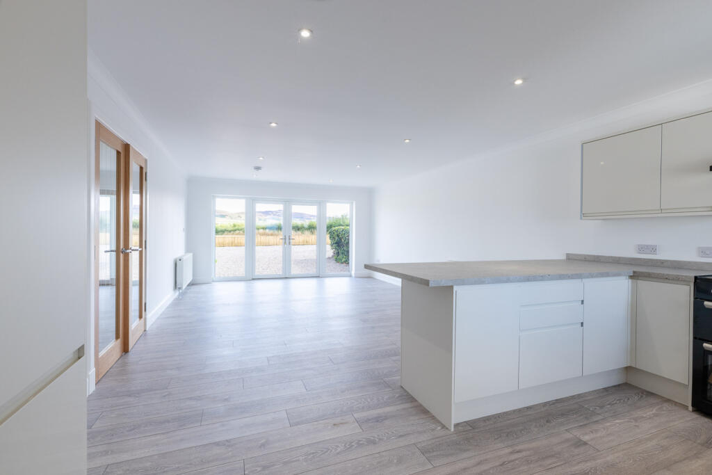 House in Perth - View 5