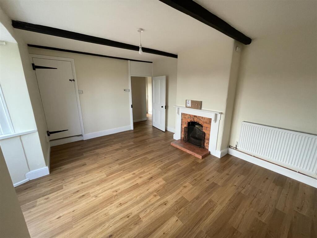 House in Salisbury - View 2