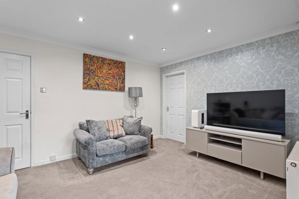 House in Rotherham, Maltby - View 5