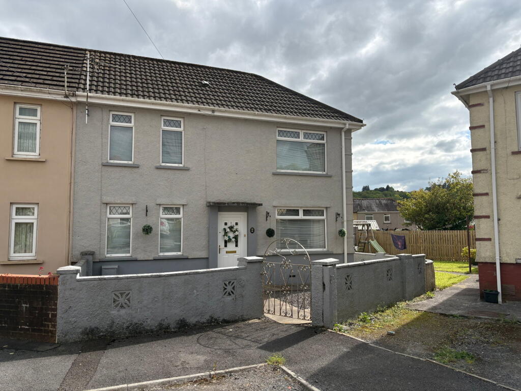 Main image of property: Maesyrhendre, Garnant, Ammanford, SA18 2BW