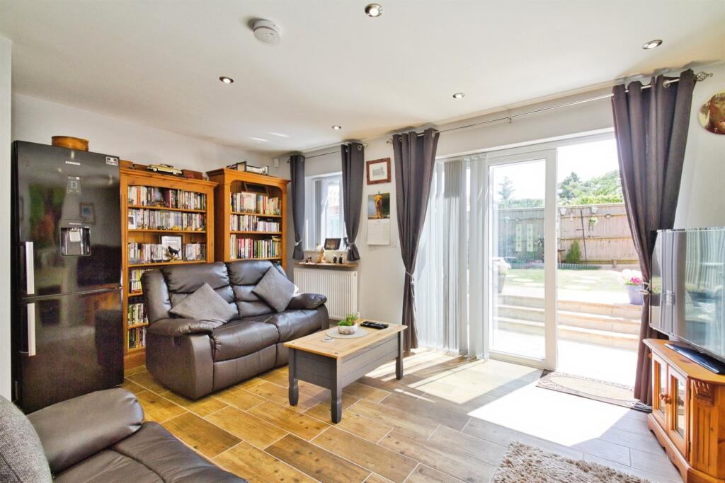 House in Taunton - View 5