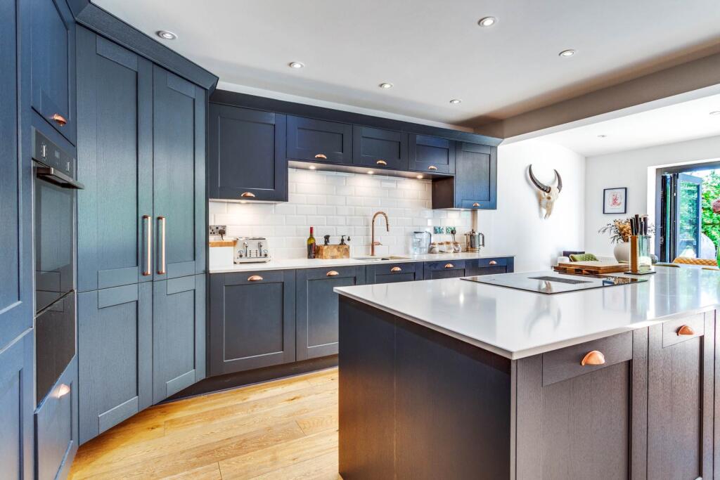 House in Reading, Caversham Heights - View 4