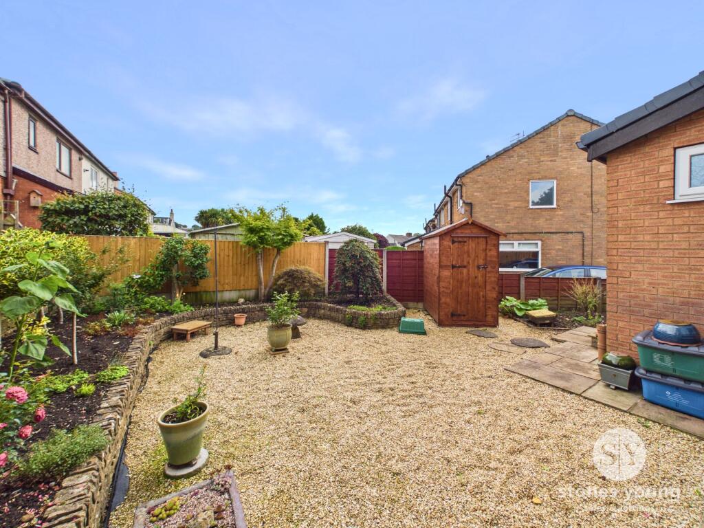 Woodlands Avenue, Blackburn, BB2 photo 4