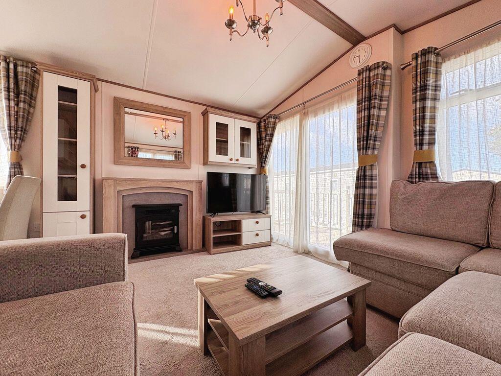 House in Cotswold, South Cerney - View 4