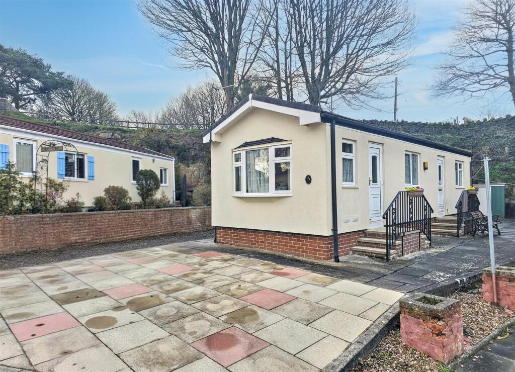 Main image of property: Cringles, Silsden