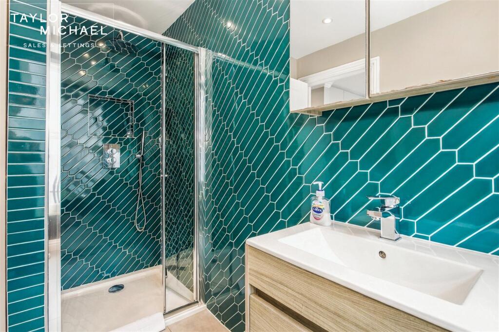 4 bedroom terraced house for rent