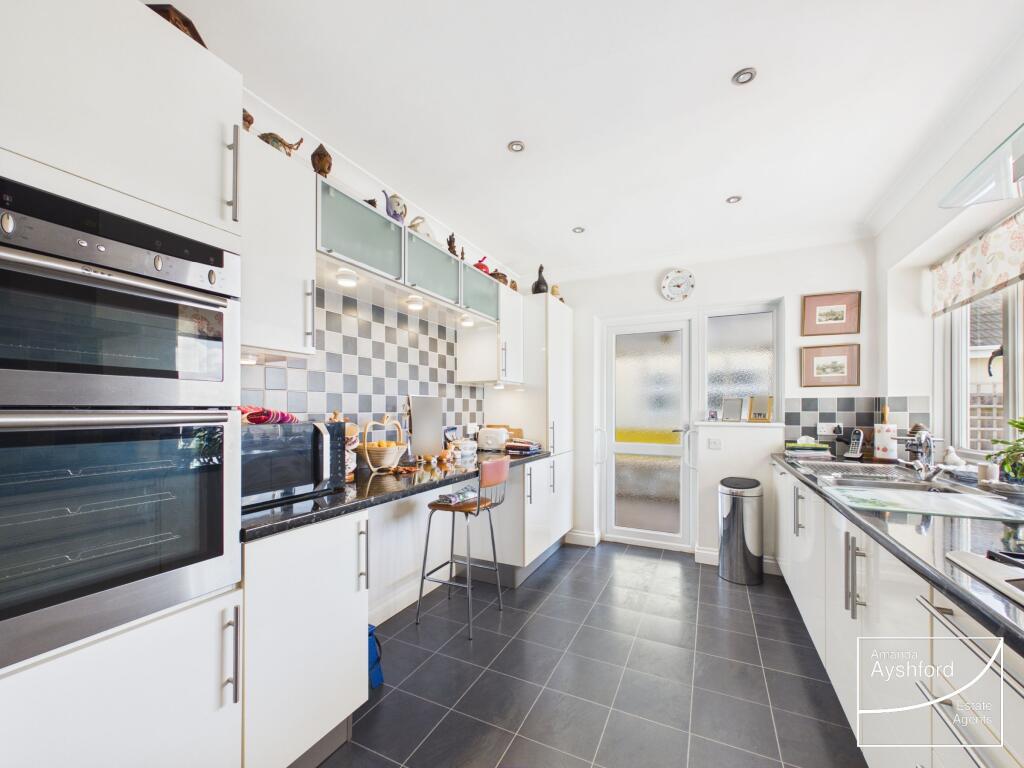 House in Paignton, Preston - View 4