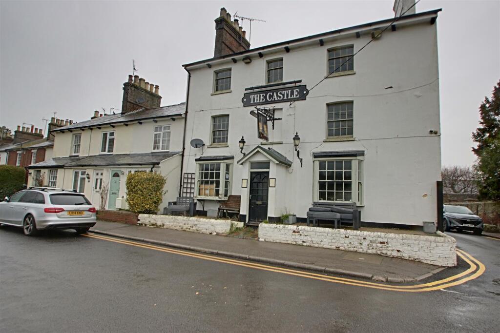 Main image of property: Park Road, Tring