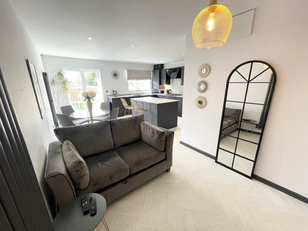 House in Pudsey, Farsley Beck Bottom, Rodley - View 3