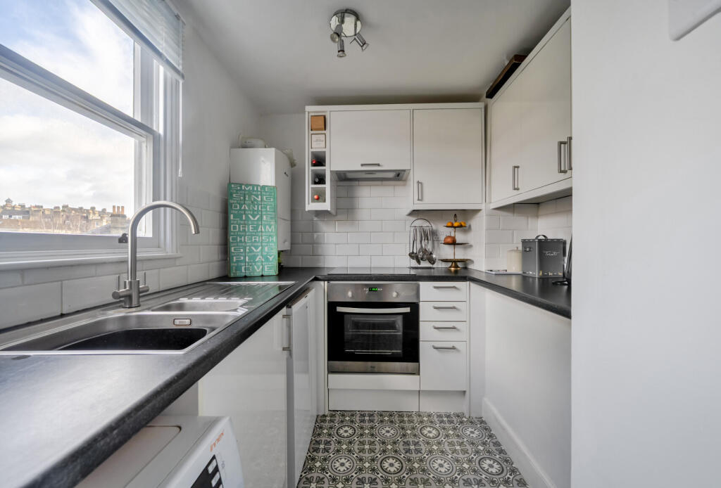 Apartment in Bath, Kingsmead - More