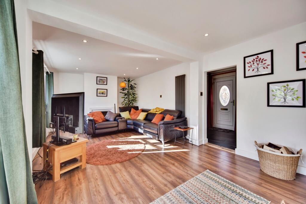House in Swale, Newington - More