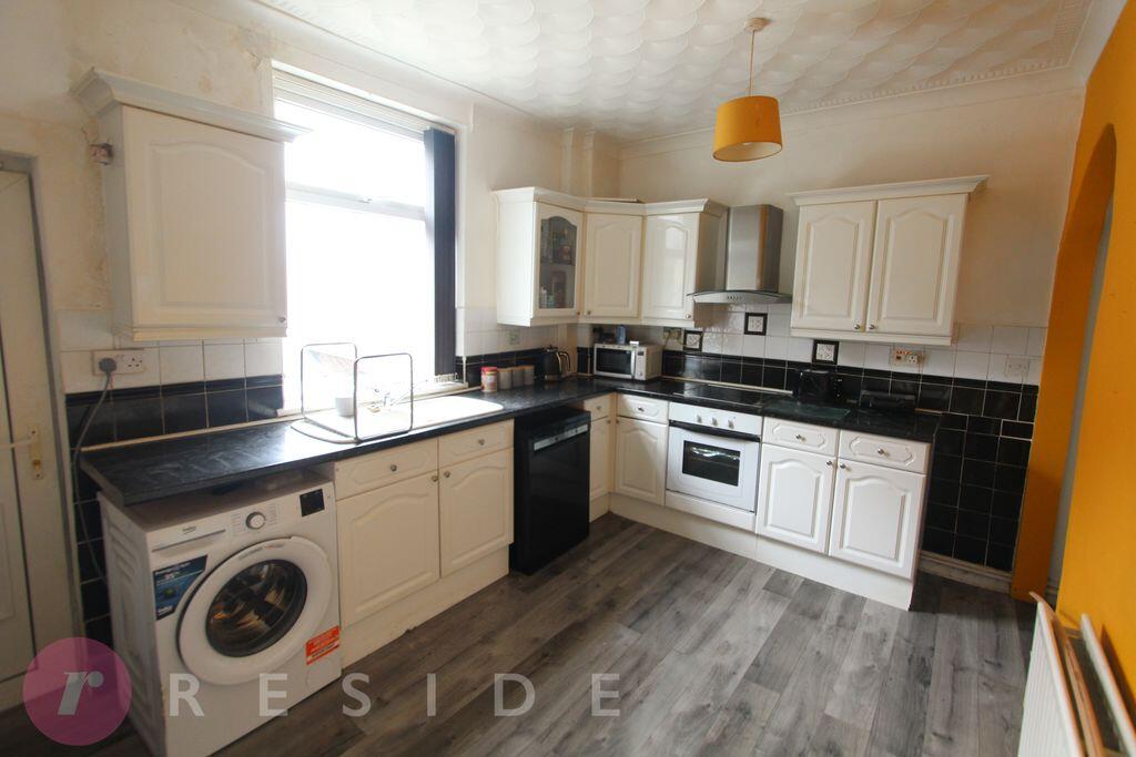 House in Oldham - View 4