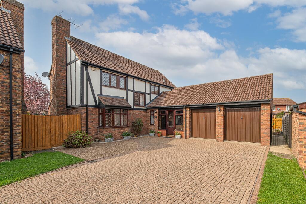 Main image of property: Barnard Close, Eynesbury, St. Neots, Cambridgeshire, PE19 2UP