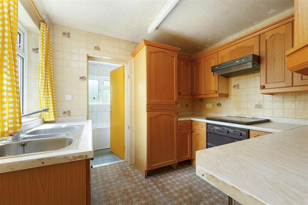 House in Tonbridge - More