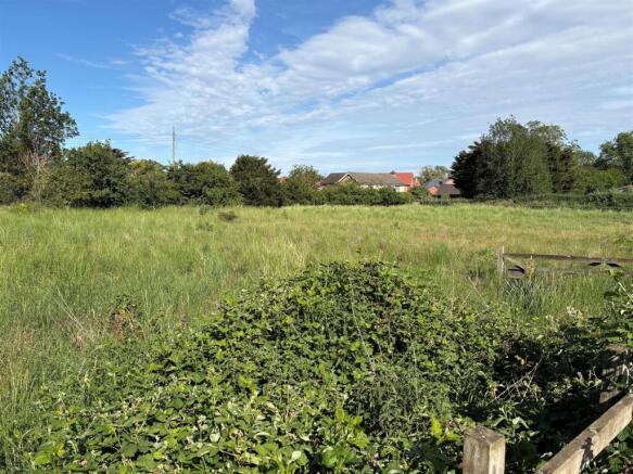 Wood Lane Willington 2.jpg