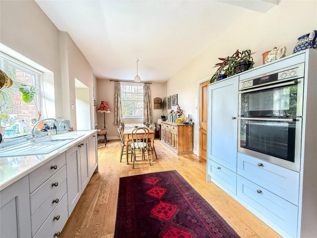 Gordon Place, West Didsbury, M20 photo 4