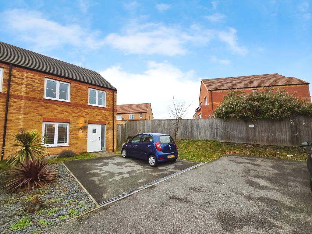 Brattice Way, Mapplewell, Barnsley, S75 photo 2