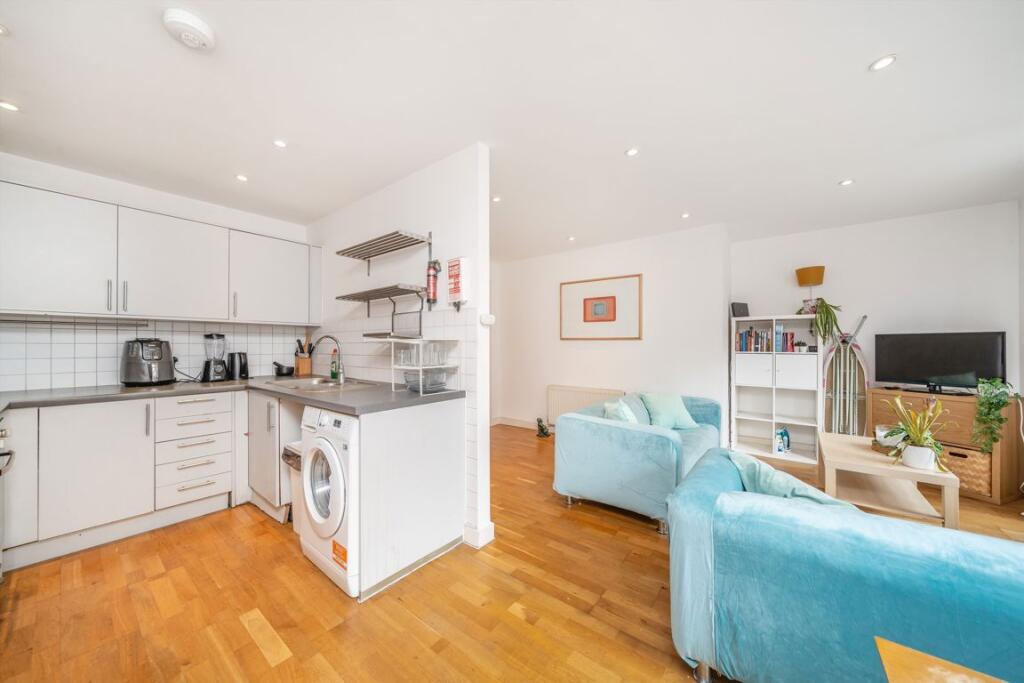 Apartment in London - View 4