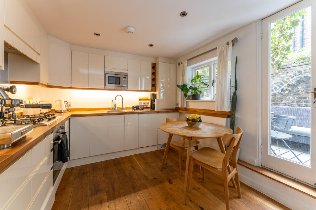 Apartment in London, Lower Clapton, Shacklewell - More