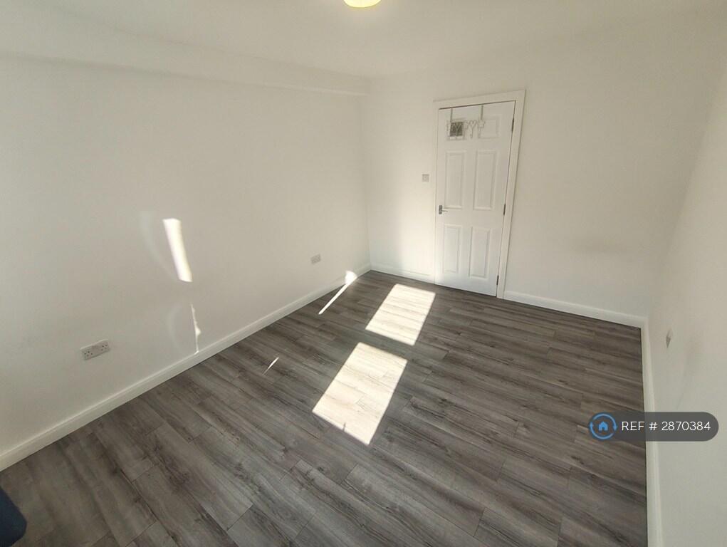 Main image of property: Ashton Square, Dunstable, LU6