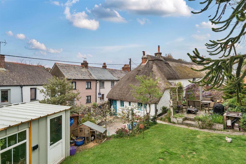 3-bed semi-detached on Stratton, Bude, £390,000