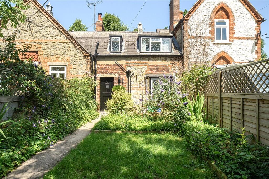 Main image of property: Manor Road, Thame