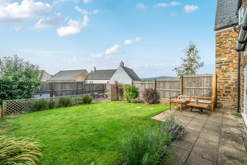 House in Plymouth - View 3