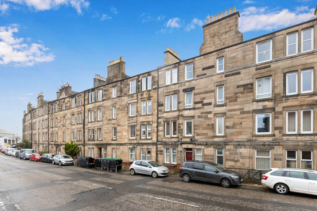 Main image of property: 28/5 Roseburn Street, Edinburgh, EH12 5PR