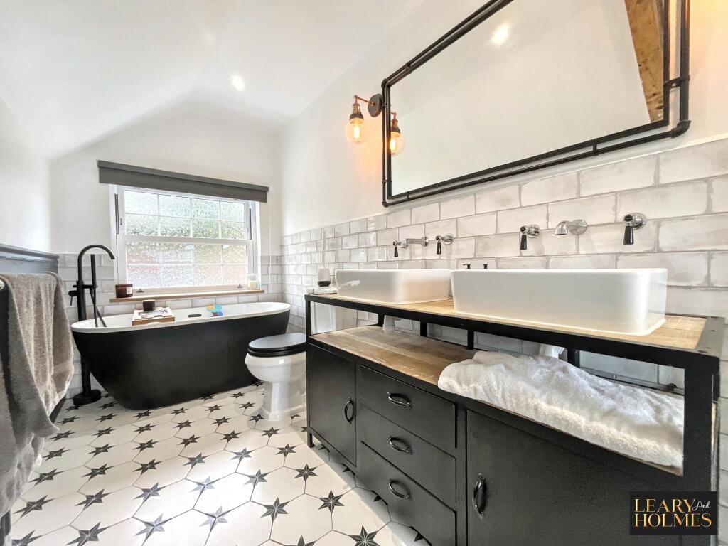 House in South Tyneside, Harton - View 4