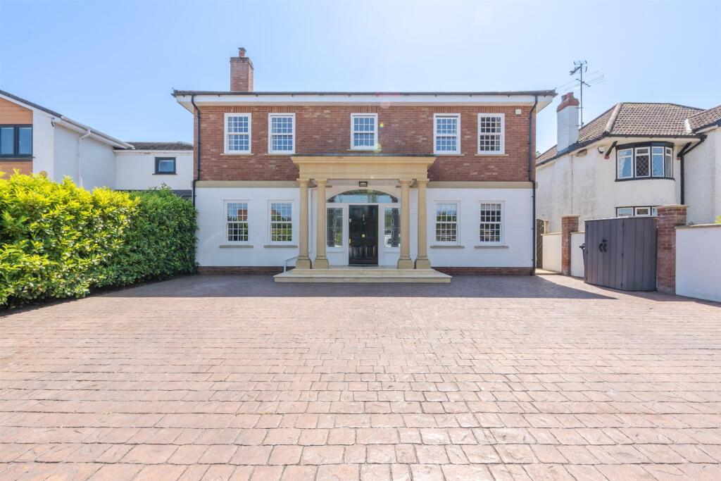 Main image of property: Bath Road, Saltford, Bristol