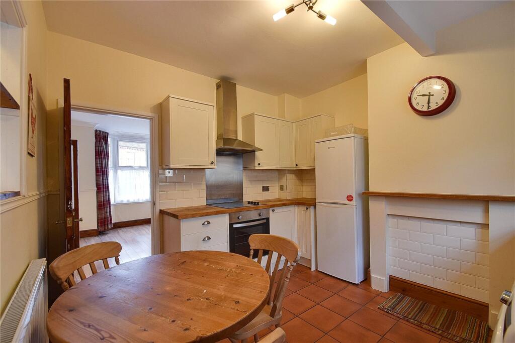 House in Worcester - View 5