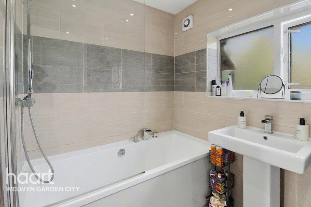 Additional image 14 of Gorse Close, Hatfield