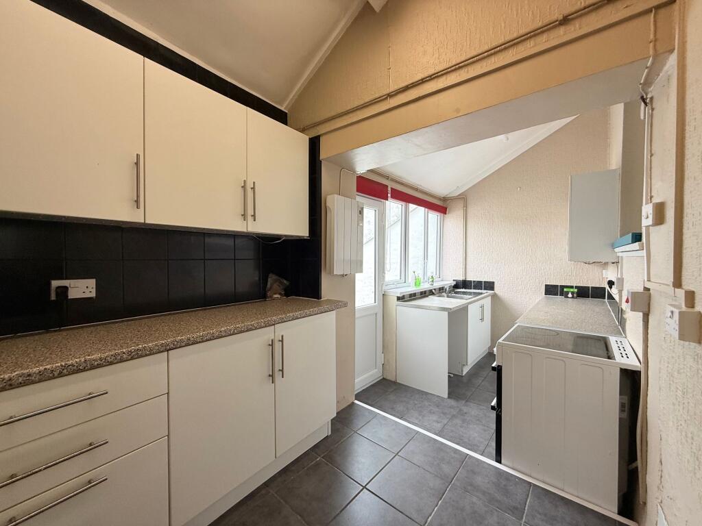 House in Truro - View 4